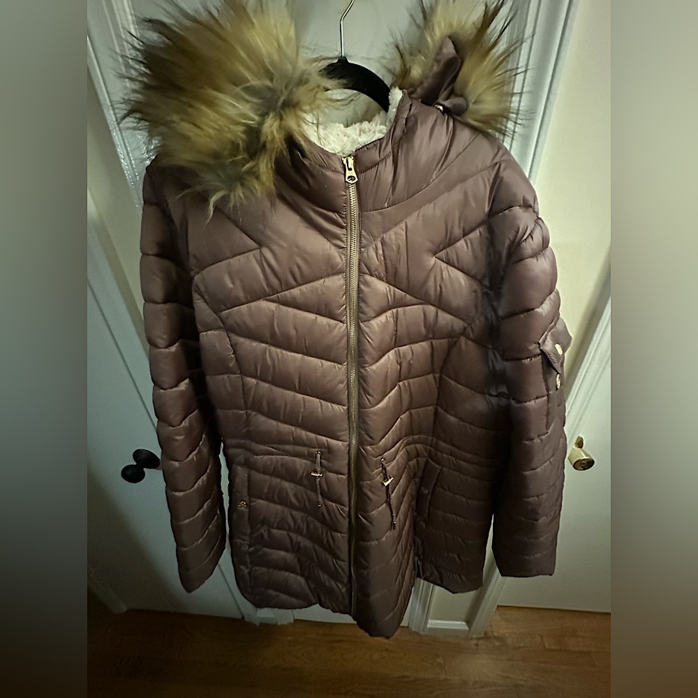 Women’s Plus Jessica Simpson mauve/pink coat with faux fur lining and hood.